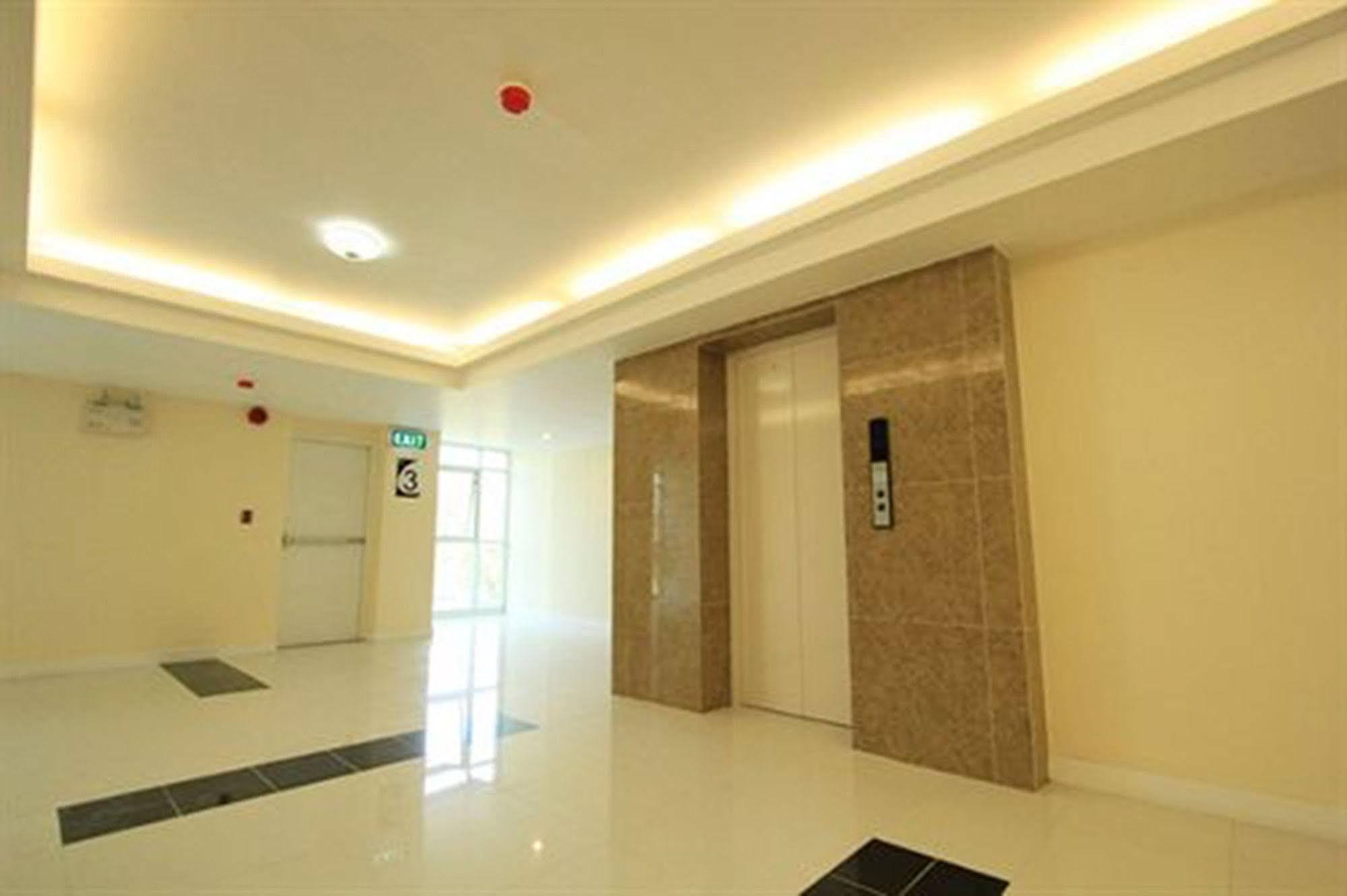 Grow Residences Bangkok Exterior foto