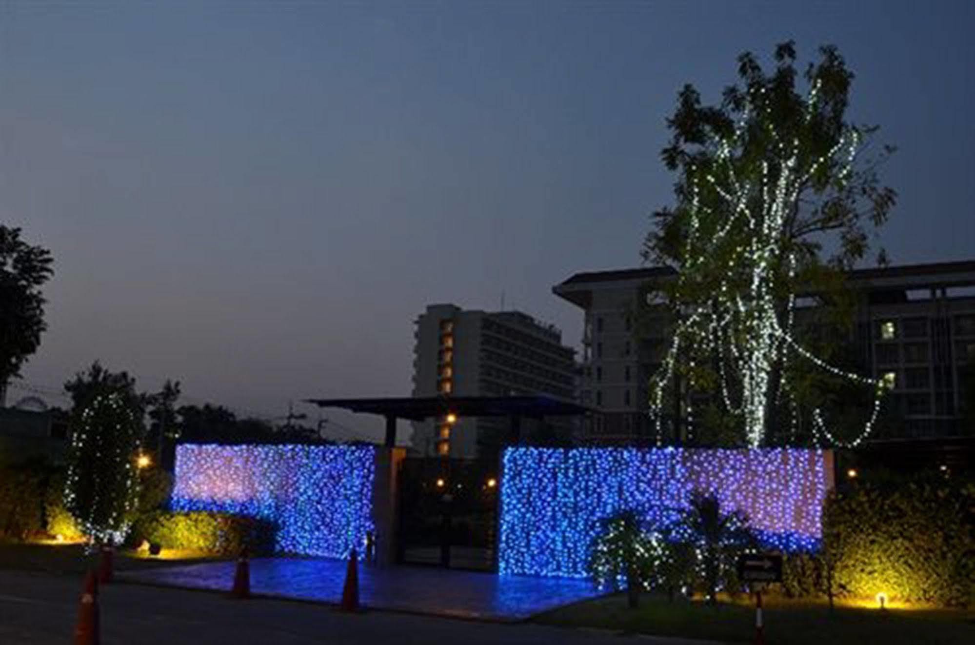 Grow Residences Bangkok Exterior foto